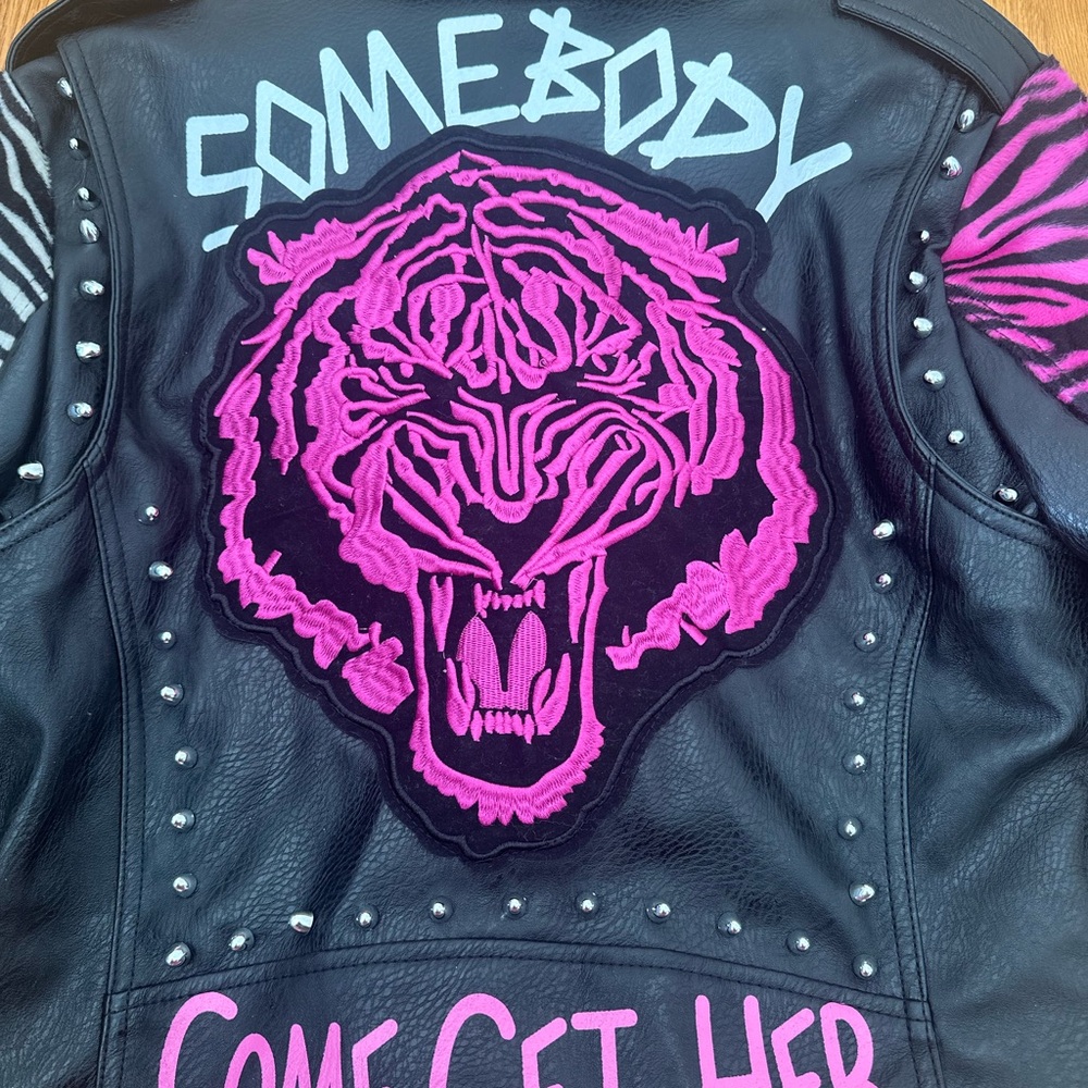 Edgy Black and Pink Leather Jacket with Studded Details - Picture 3 of 4